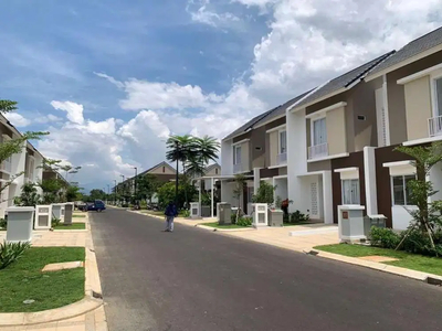 Rumah Di Summarecon 2 Lt Siap Huni Cantik Dan Asri Lokasi Prima