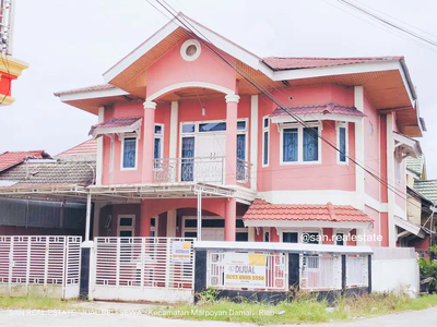Rumah Elegan Strategis Tengah Kota Jl. Paus Dkt ke Mal Ska, Terawat