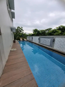 Rumah full furnished dan kolam renang di cluster terdepan Sentul City
