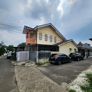 Rumah Huk Hadap Timur dan Utara Siap Huni di Griya Loka BSD City