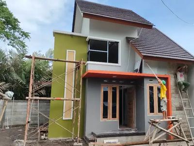 Rumah lantai dua di jln palagan atau barat kampus uii jln kaliurang