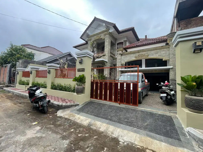 Rumah Mewah Daerah Pemukiman Elit Moh Yamin Denpasar