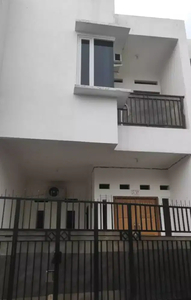 Rumah Murah Modern 2 Lantai Lokasi Dekat Exit Tol Becakayu