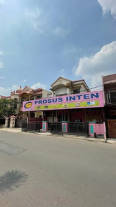Rumah Usaha Pinggir Jalan di Galaxy Dekat Mall dan Tol Kota Bekasi