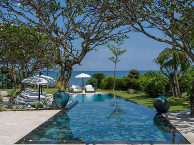 Sewa Harian Villa Mewah di Pinggir Pantai Canggu Bali - BVI4804