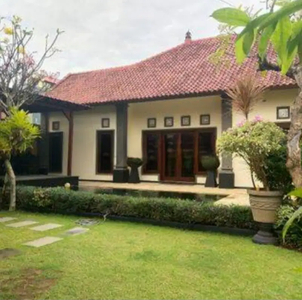 Villa Balinese Tropical Tirta Akasa Sanur Bali