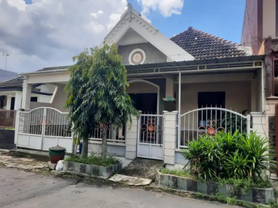 Di jual rumah di kawasan soekarno hatta perum griyashanta dekat ub