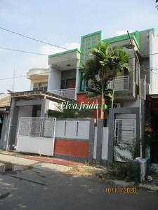Dijual Murah Rumah 2,5 lantai SHM di Taman Pinang Sidoarjo
