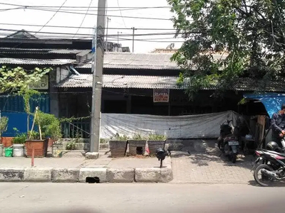 Dijual MURAH Rumah tua ex Toko Jalan raya Jampea, Tj. Priok. Jakut