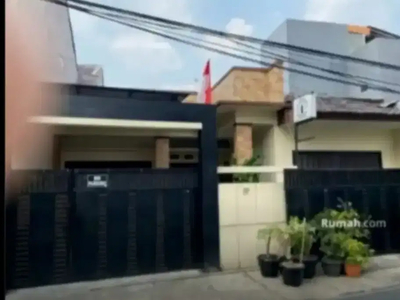 Dijual rumah bagus siap huni pinggir jalan 2 mbl balekambang condet