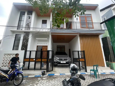 Dijual rumah baru plus toko sudut setopan jemursari