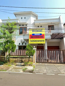 Dijual rumah cempaka putih strategis jalan lebar