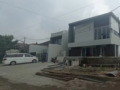 Dijual rumah hook 2lt modern baru Gayung kebonsari Surabaya Selatan
