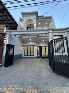 Dijual Rumah Mewah American Clasic diPBI Araya