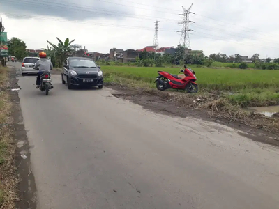 Disewakan ruang usaha strategis di pinggir jalan Gajahan,Jagalan