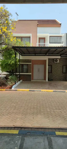 Disewakan Rumah Cluster Zebrina di Jakarta Garden City