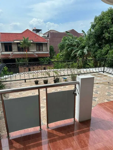 Disewakan rumah full furnish di Taman Modern Cakung