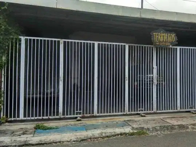 Disewakan Rumah Luas Siap Huni Di Margorejo Surabaya KT
