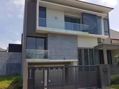 Disewakan Rumah Mewah Siap Huni Split Level Graha Family