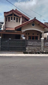 DIsewakan Rumah tinggal bisa untuk kantor Pasir Salam, Bandung