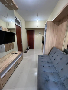 Full Furnish interior Apartemen Gunawangsa Tidar 2BR pusat kota