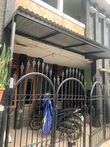 Jl / sewa rumah 2 lt cocok untuk usaha kos kosan atau rumah tinggal