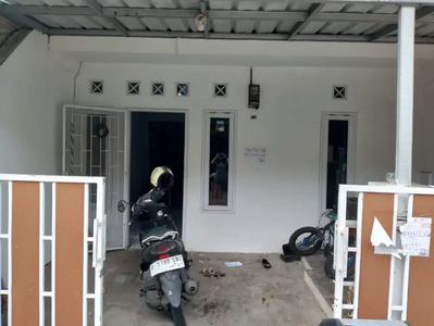 Jual Cepat! Rumah dalam Komplek Besar Permata Cimahi