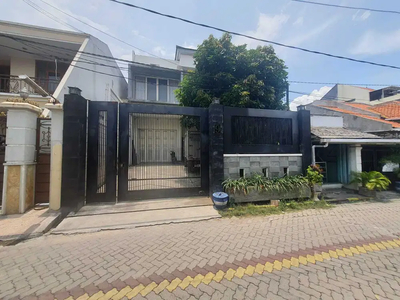 Jual Rumah Berperabotan Siap Huni di Petemon Sidomulyo, Surabaya.