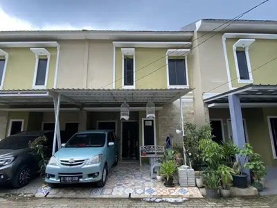 Jual Rumah di Pondok Cabe Town House dekat tol Bisa KPR nego J-1248