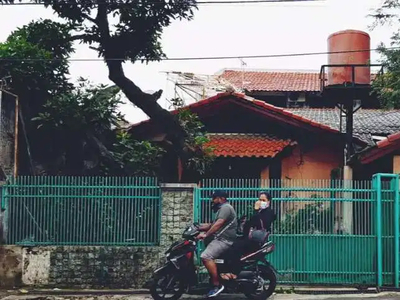 Lenteng Agung Jalan Joe Kelapa Tiga Ada Bangunan Rumah