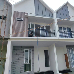 Rumah 2 Lantai Dekat The Addres Cibubur