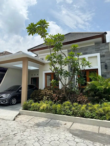 Rumah Bagus Di Jalan Kaliurang Km 13 Dalam Perumahan Asri