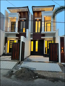 Rumah Baru Mewah Minimalis
Lokasi Ketintang Surabaya Selatan