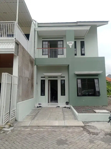 Rumah Baru Siap Huni 2 Lantai 700 Juta di Togomulyo, Pedurungan