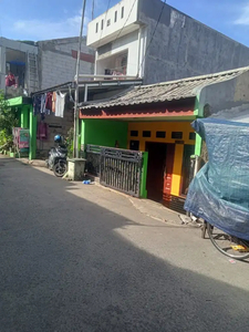 Rumah d jual di pinggir jaln