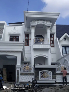 RUMAH GAPERTA KAWASAN ELIT BERINGIN III CLASSIC MEWAH 7X30M2 4KTIDUR