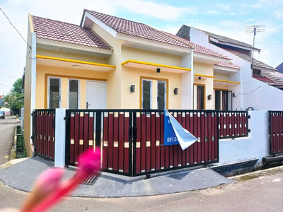 RUMAH HOOK SIAP HUNI SANGAT MURAH BEBAS BANJIR DI DUKUH ZAMRUD BEKASI