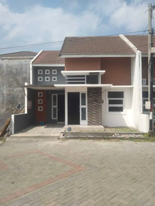 Rumah Jl. KH Syafi'i Bella Casa Dahanrejo Manyar