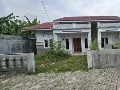 Rumah Luas Kawasan Tembung Dekat Ke UNIMED plus sekurity