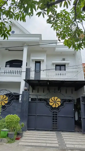 Rumah Mewah Ala Sultan dijual Murah di dekat Raya Merr Surabaya