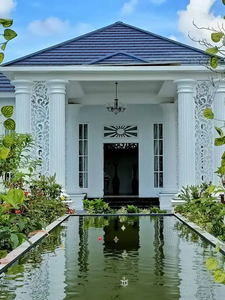 Rumah Mewah dengan kolam renang Turi Sleman