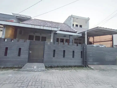 Rumah second di komplek Graha wijaya Jl Ratna Jatibening