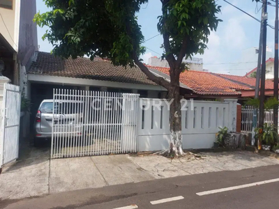 Rumah Sewa Kayu Putih Cocok Utk Kantor Atau Utk Keluarga