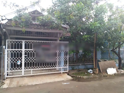 Rumah Tua Hitung Tanah di Kuricang Bintaro Dekat Stasiun Pondok Ranji