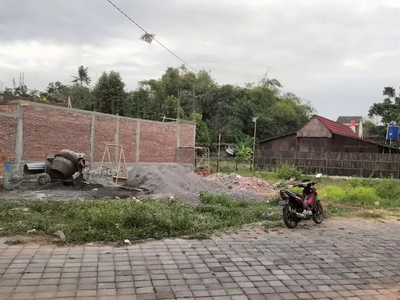 Tanah Kavling Banteng Jakal Km 8 Dekat ke UGM, pertokoan dan kuliner