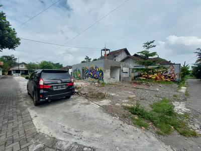 Tempat hunian nyaman di Jakal km 10. timur pasar Gentan