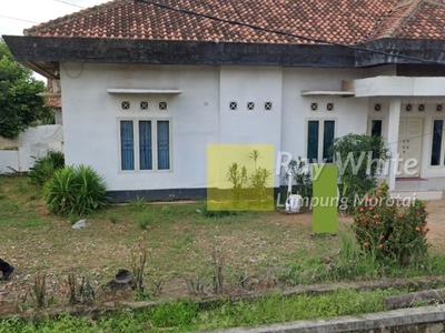 Dijual Dijual rumah strategis pinggir jalan lokasi metro