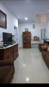 Dijual Rumah Cantik Siap Huni dengan Kondisi Rapi dan Hunian Nyam