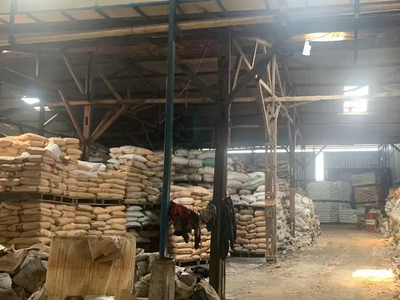 Dijual Cepat Gudang Ex Pabrik Daur Ulang Plastik di Kapuk Kamal