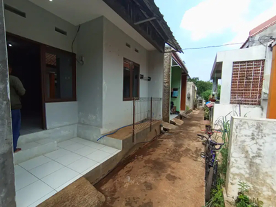 Disewakan rumah bisa bulanan di dekat Cigadung, Dago Hill Bandung